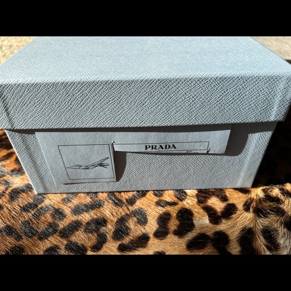 🔥 NEW FW21 PRADA BLACK HEELS 🔥 - Picture 3 of 11